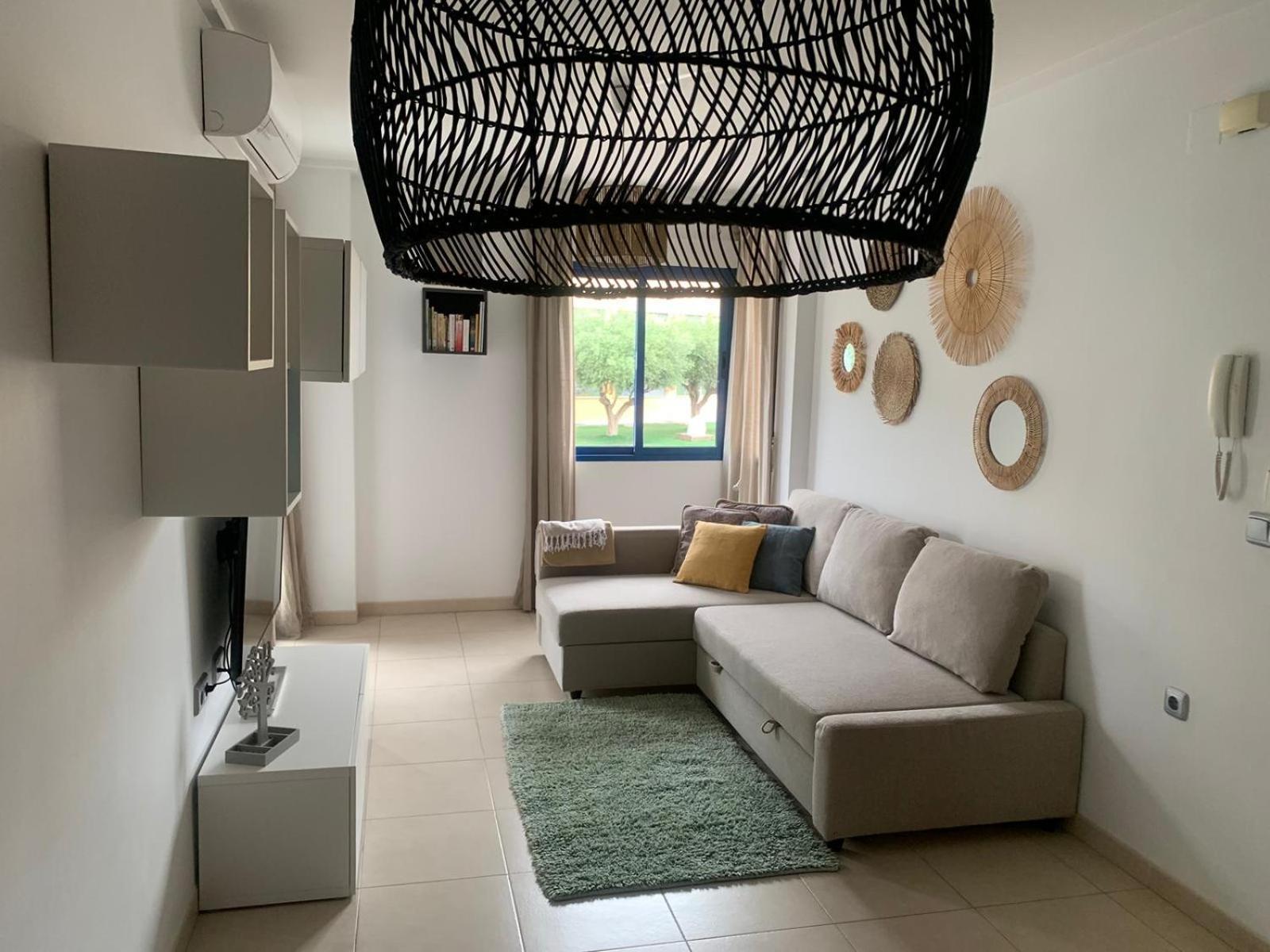 Alicante Apartments ภายนอก รูปภาพ