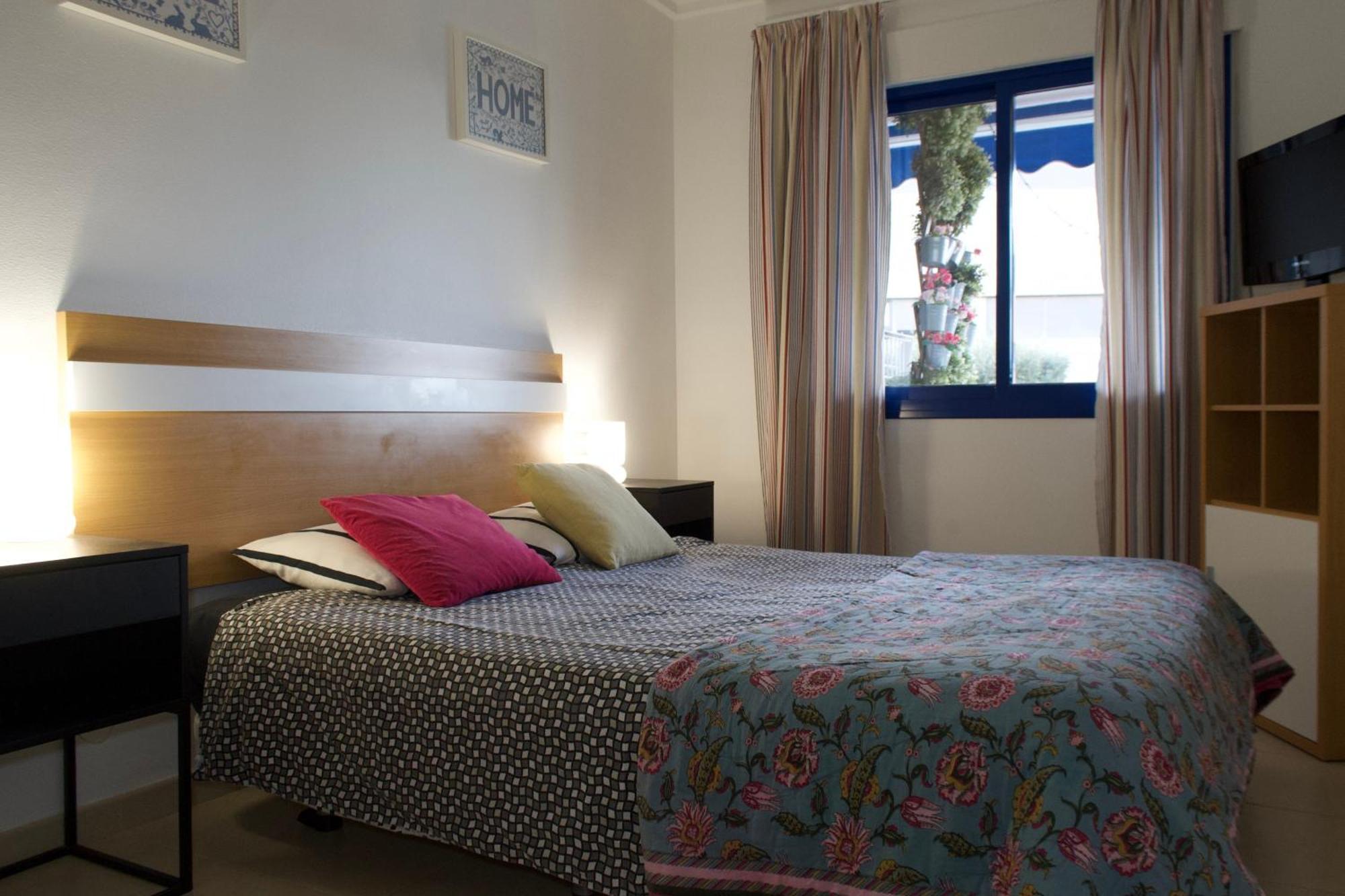 Alicante Apartments ภายนอก รูปภาพ