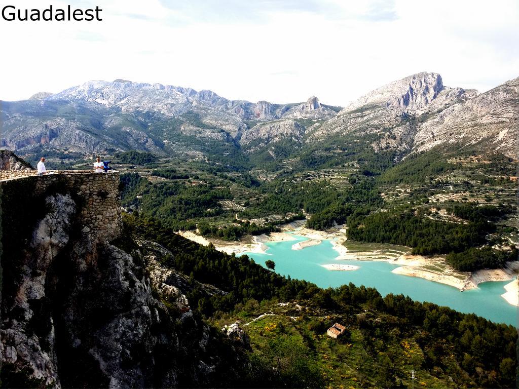 Alicante Apartments ภายนอก รูปภาพ